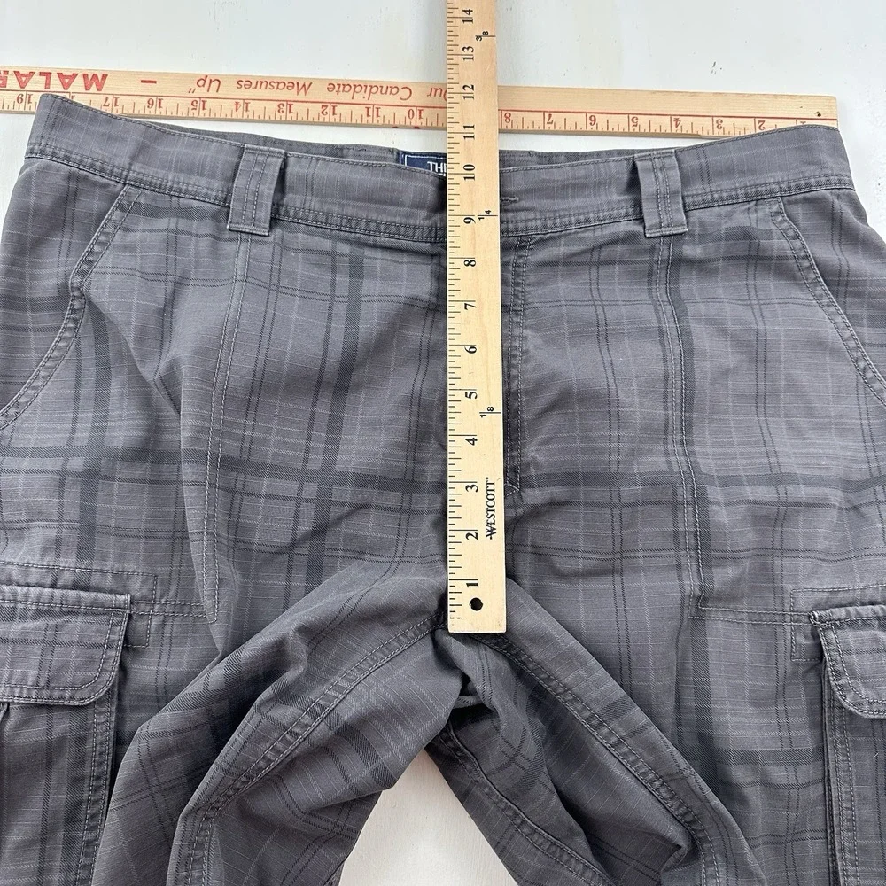 VTG  The North Face Cargo Plaid Shorts Men 36 x 11 Gray Hiking Outdoor Gorpcore
